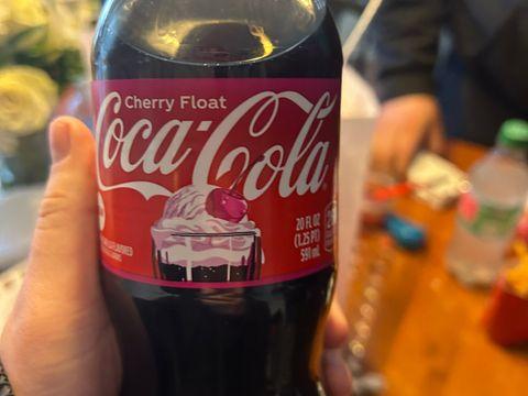xblinkkix's review of coca cola cherry float