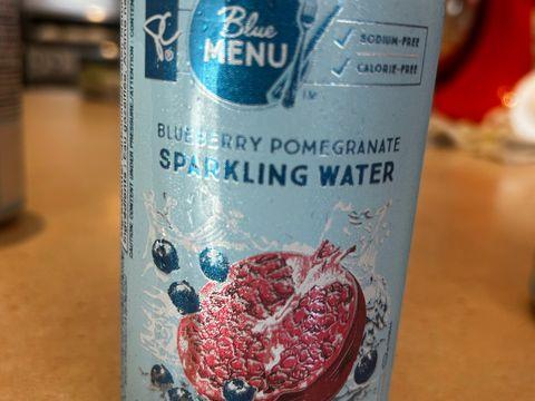 SodacollectR14's review of Blue menu sparkling water Blueberry pomegranate